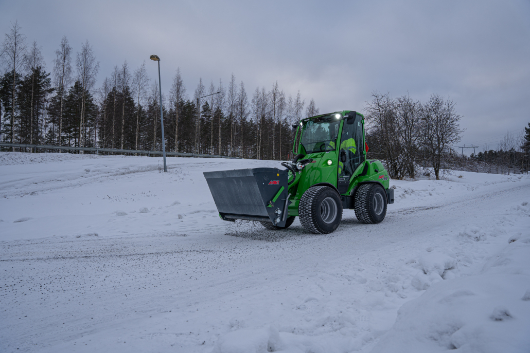 Avant Winterdienst Sandstreuschaufel Anbaugerät Hoflader